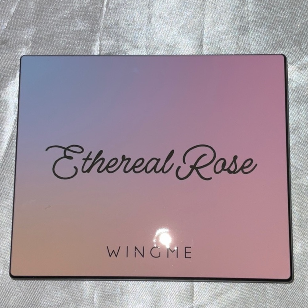 NIB WINGME Ethereal Rose Face & Eye Makeup Palette - Picture 2 of 7